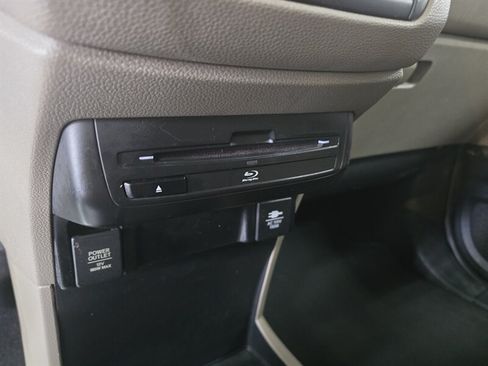 Used 2018 Honda Odyssey EX-L image 32