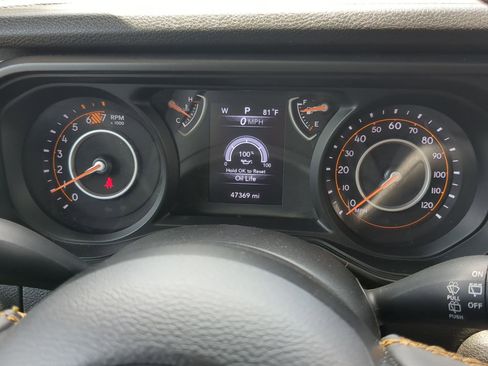 Used 2024 Jeep Wrangler Unlimited Sport AWD/4WD image 15