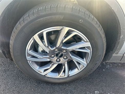 Used 2024 Lincoln Corsair AWD w/ Equipment Group 101A image 10