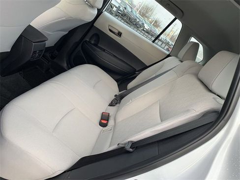 Used 2025 Toyota Corolla Cross L image 10