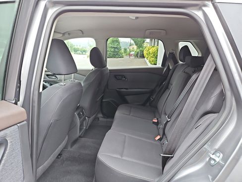 Certified 2023 Nissan Rogue S AWD/4WD image 10