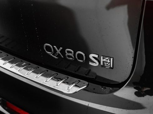 New 2026 INFINITI QX80 4WD image 10