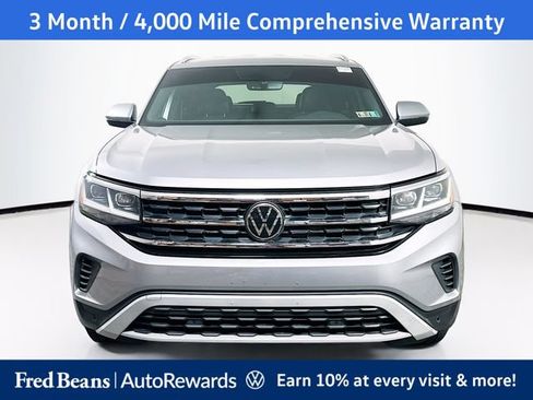 Used 2023 Volkswagen Atlas Cross Sport SE w/ Black Wheel Package AWD/4WD image 2