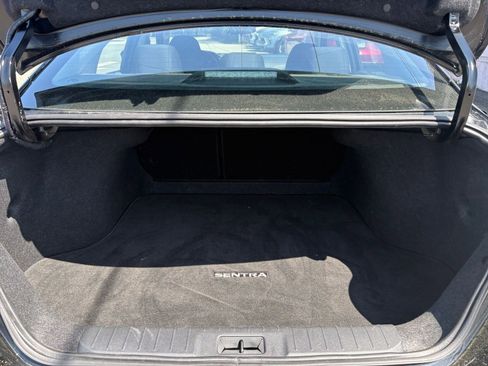 Used 2025 Nissan Sentra SV image 29