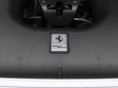 Used 2013 Ferrari 458 Spider RWD image 33