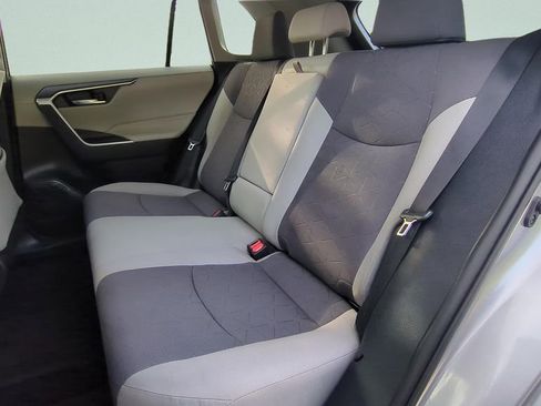 Certified 2021 Toyota RAV4 XLE AWD/4WD image 10