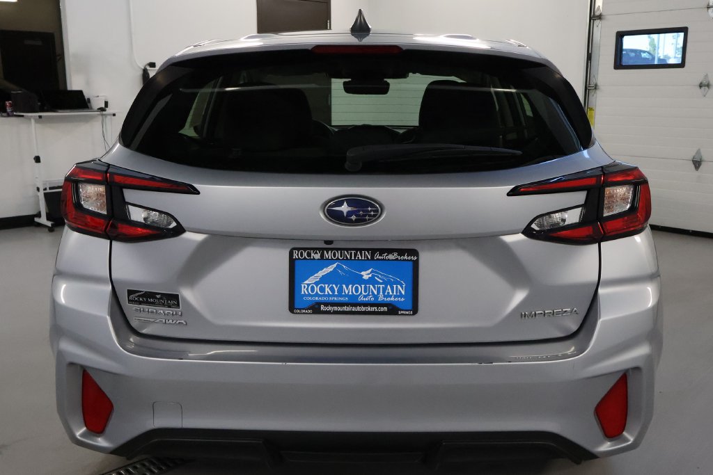 Used 2024 Subaru Impreza 2.0i AWD/4WD image 6