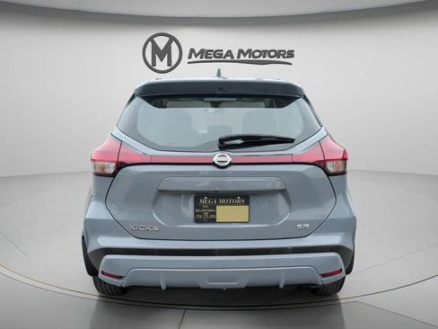 Used 2021 Nissan Kicks SR FWD image 6