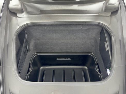 Certified 2024 Porsche 911 Carrera 4 AWD/4WD image 28