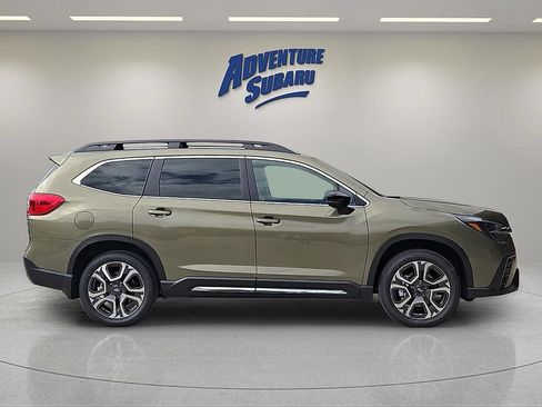 Certified 2026 Subaru Ascent Limited AWD/4WD image 7