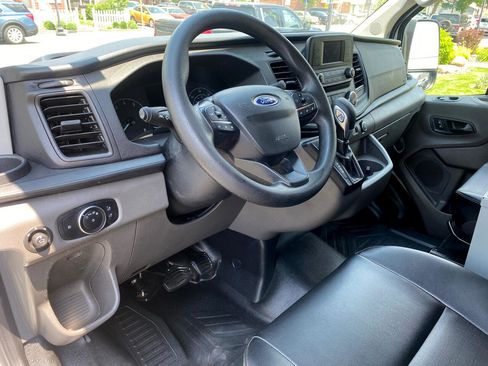 Used 2020 Ford Transit 250 Low Roof AWD image 16