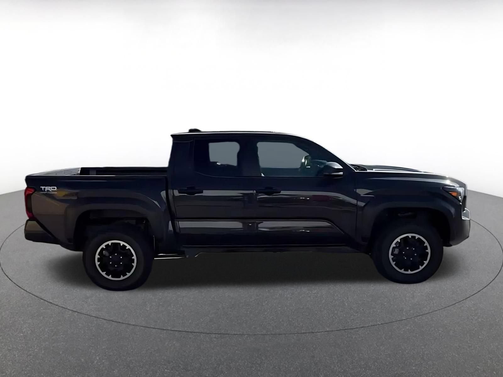 Used 2025 Toyota Tacoma TRD Off-Road AWD/4WD image 15