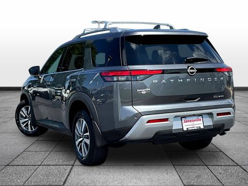 Used 2025 Nissan Pathfinder SL AWD/4WD image 5