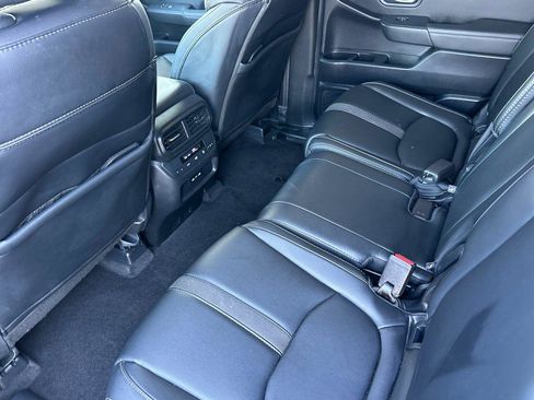 Certified 2025 Honda Pilot EX-L image 11
