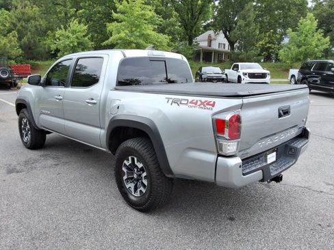 Used 2023 Toyota Tacoma TRD Off-Road w/ TRD Premium Off Road Package AWD/4WD image 7
