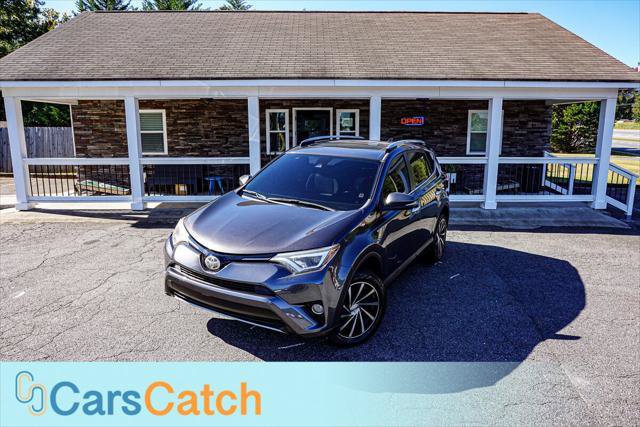 Used 2018 Toyota RAV4 Limited FWD image 2