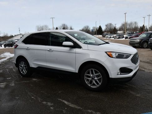 Used 2024 Ford Edge SEL w/ Convenience Package image 8