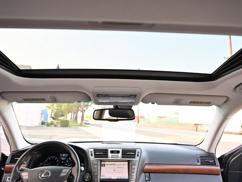 Used 2011 Lexus LS 460 w/ Sport Pkg RWD image 28