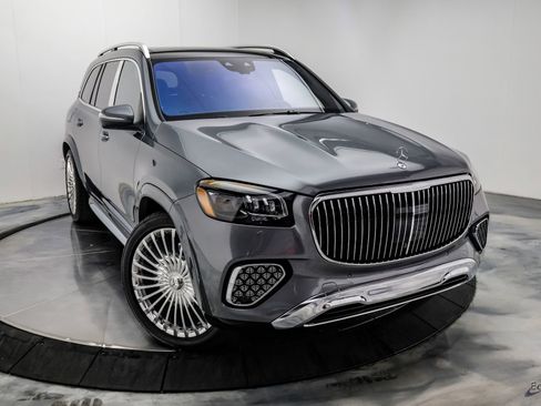 Used 2024 Mercedes-Benz Maybach GLS 600 4MATIC image 30
