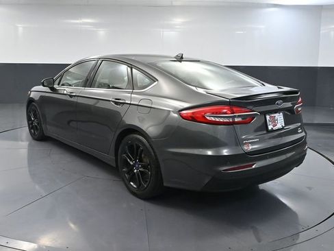 Used 2020 Ford Fusion SE w/ Equipment Group 151A image 9