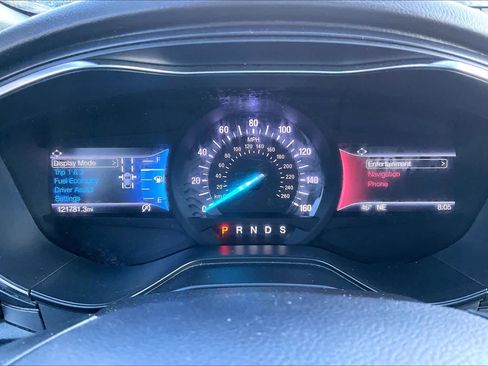 Used 2020 Ford Fusion Titanium image 26