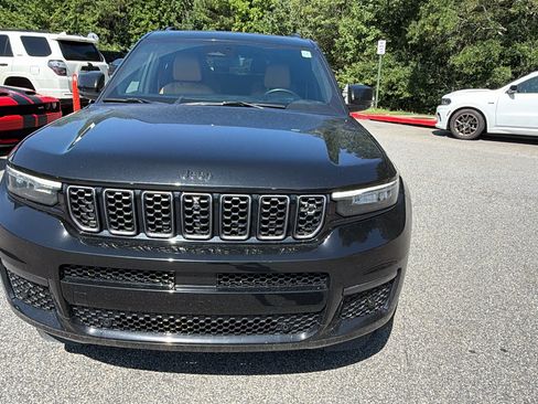 Used 2024 Jeep Grand Cherokee L Summit AWD/4WD image 3