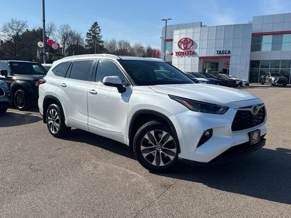 Used 2022 Toyota Highlander XLE