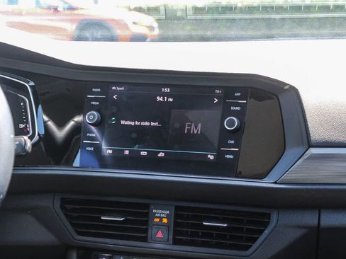 Used 2019 Volkswagen Jetta SEL image 19