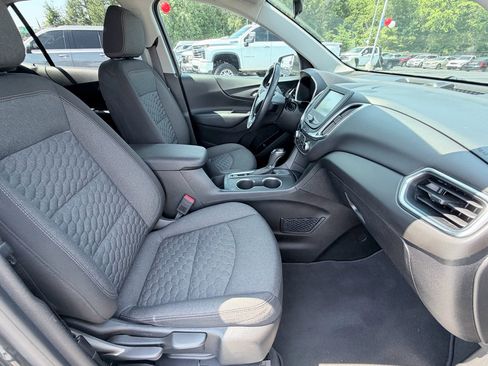 Used 2018 Chevrolet Equinox LT FWD image 24