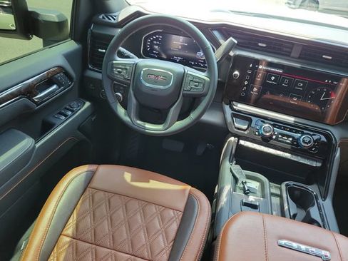 Used 2026 GMC Sierra 2500 AT4 w/ AT4 Premium Plus Package AWD/4WD image 26