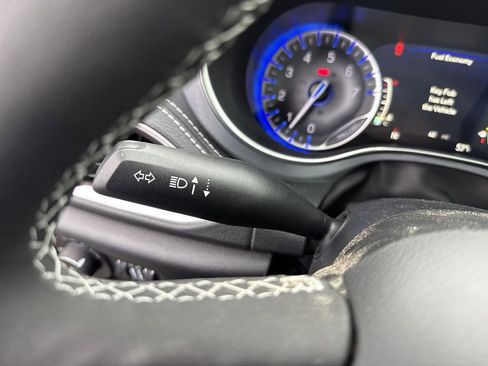 New 2026 Chrysler Pacifica Limited w/ S Appearance Package image 25