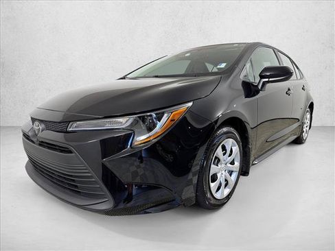 Used 2026 Toyota Corolla LE FWD image 7