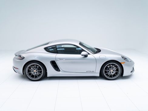 Certified 2025 Porsche 718 Cayman GTS RWD image 8