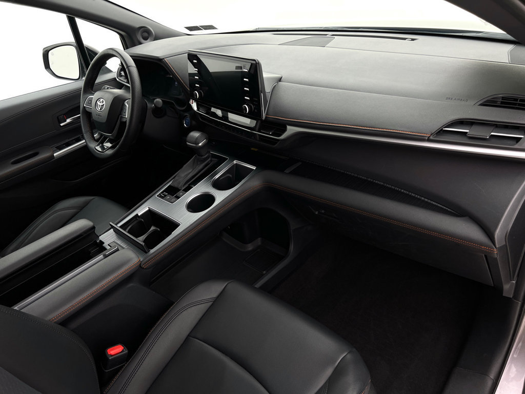 Used 2022 Toyota Sienna XSE w/ XSE Plus Package FWD image 13