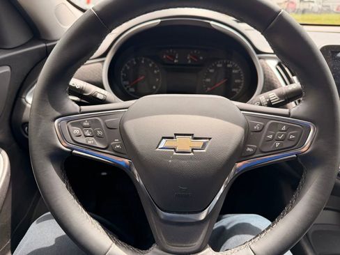 Used 2023 Chevrolet Malibu RS FWD image 12