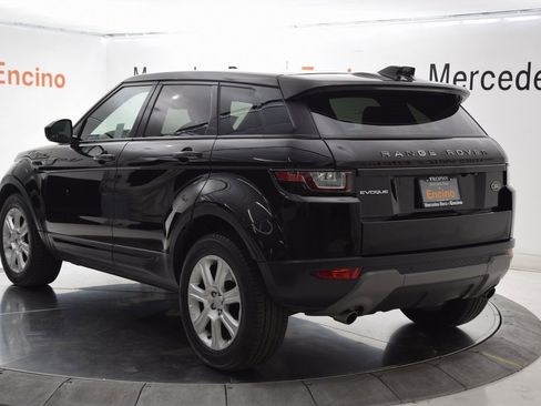 Used 2019 Land Rover Range Rover Evoque image 4