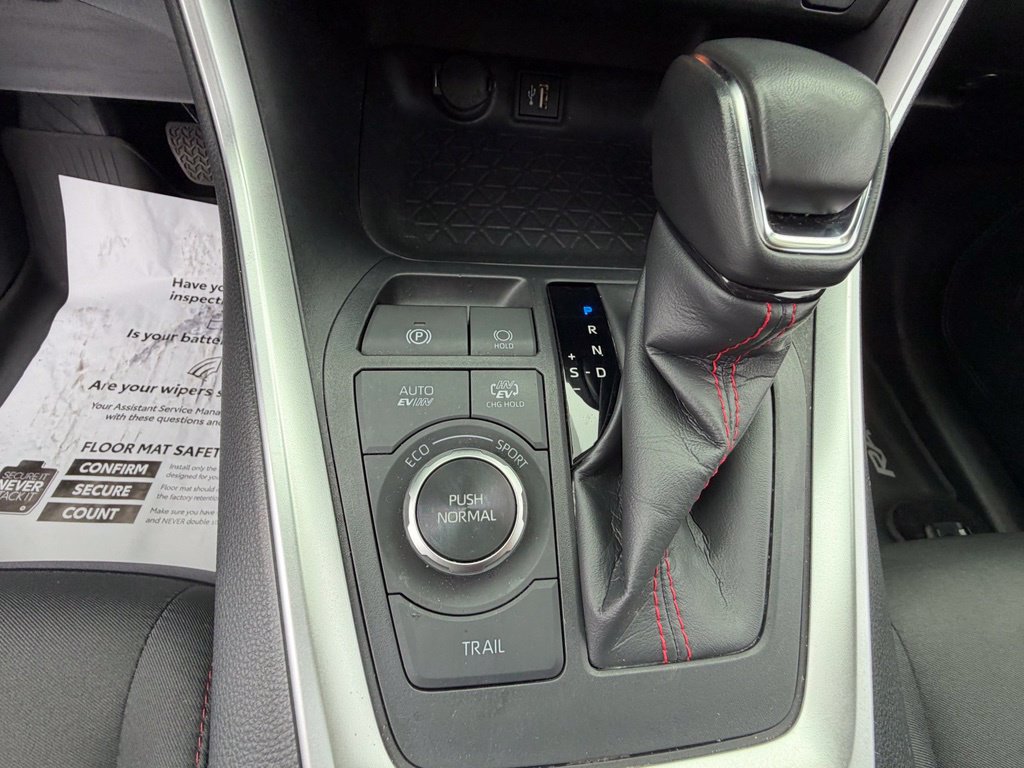 Used 2023 Toyota RAV4 SE w/ Weather & Moonroof Package AWD/4WD image 26