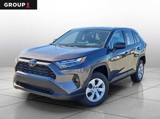 New 2025 Toyota RAV4 LE video 1