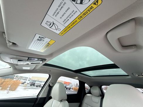 Used 2025 Hyundai Tucson Limited image 26