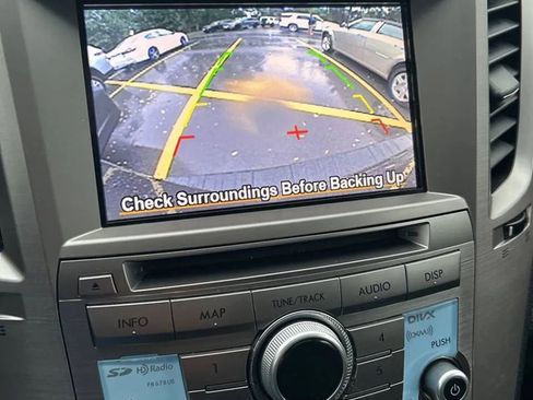 Used 2013 Subaru Outback 3.6R Limited image 2