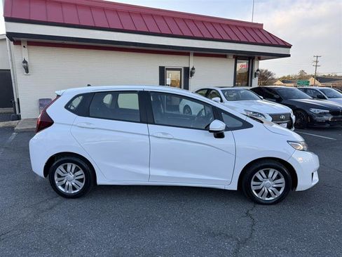 Used 2016 Honda Fit LX image 4