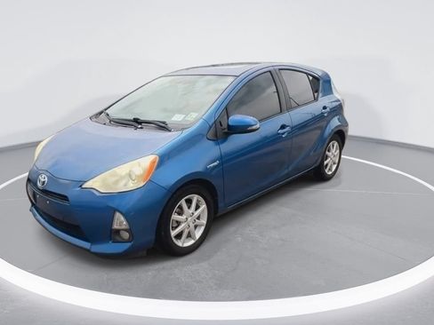 Used 2012 Toyota Prius C Four FWD image 4