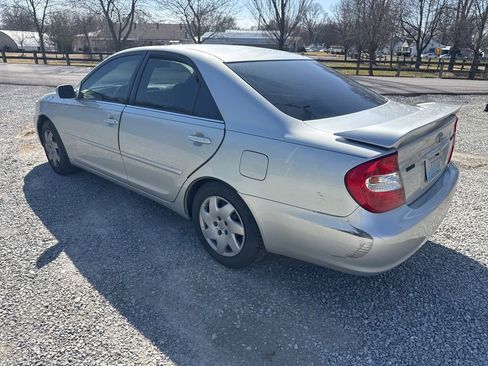 Used 2002 Toyota Camry LE image 4