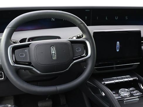 New 2026 Lincoln Nautilus Reserve AWD/4WD image 12
