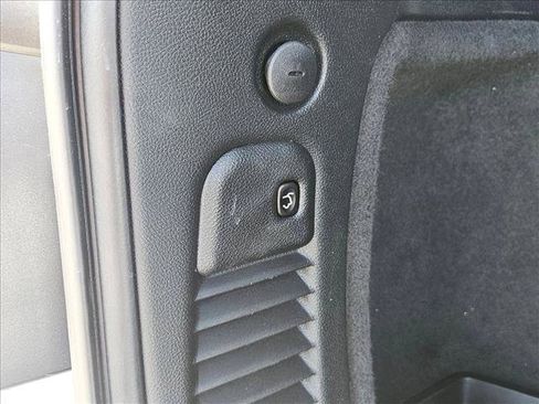 Used 2019 Dodge Durango R/T w/ Technology Group AWD/4WD image 7