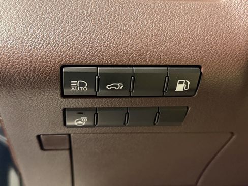 Used 2017 Lexus RX 450h Base AWD 4dr SUV w/ Cold Weather Package image 12