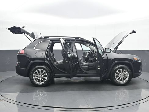 Used 2022 Jeep Cherokee Latitude Lux w/ Sun & Sound Group AWD/4WD image 36
