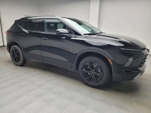 Used 2024 Chevrolet Blazer LT w/ Convenience Package FWD image 11