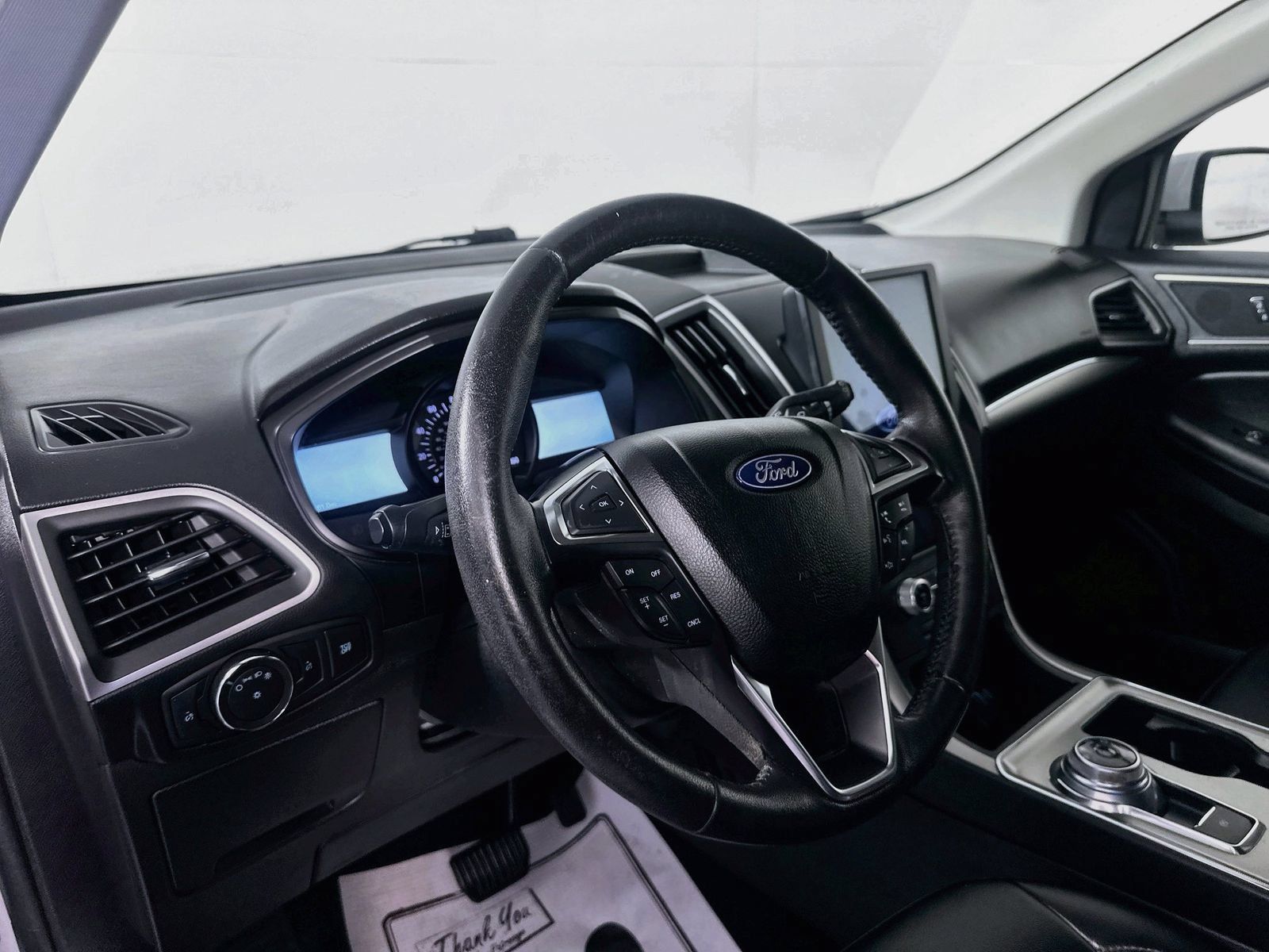 Used 2022 Ford Edge SEL AWD/4WD image 9