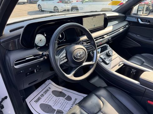 Used 2023 Hyundai Palisade Calligraphy image 16
